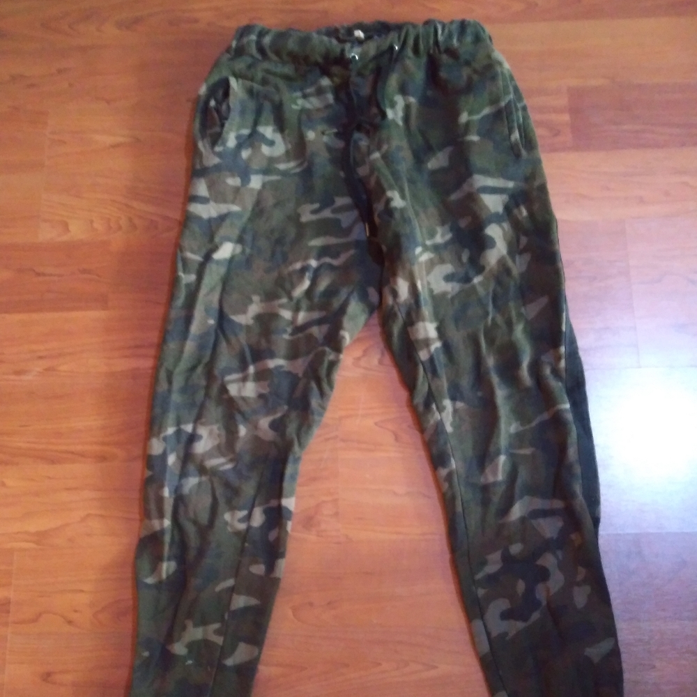 Camo joggers